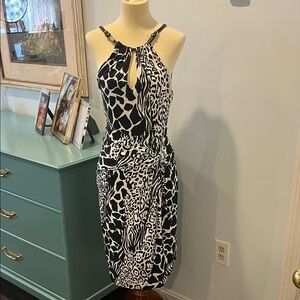 CACHE SEXY BLACK & WHITE FITTED DRESS/SIZE M/LEATHER NECK STRAPS/ PEEPHOLE FRONT